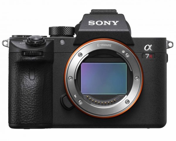🇬🇧Sony Alpha a7R III Mirrorless Digital Camera (Body Only, PAL) €1852 Warranty 3-5 Years Assistance In Italy🇮🇹 Multilingual Menu Not Included Italian